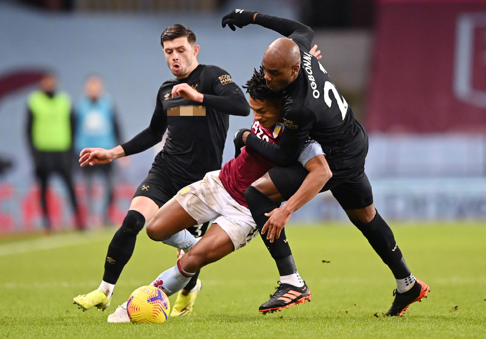 前锋创造更 前锋创造更